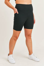 Load image into Gallery viewer, Tapered Band Essential Biker Shorts in Black