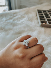 Load image into Gallery viewer, Frankie Clover Sterling Silver Ring
