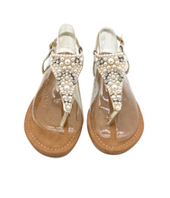 Load image into Gallery viewer, Panpora Sandals in Gold
