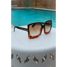 Load image into Gallery viewer, Ready to Ship | Tortoise  Megan Oversized Gradient Sunglasses
