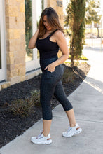 Load image into Gallery viewer, Ready to Ship | Black LEOPARD CAPRI with POCKETS  - Luxe Leggings by Julia Rose®
