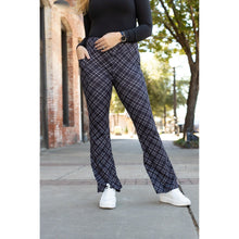 Load image into Gallery viewer, *Ready to Ship | The Jennifer 30" Plaid Bootcut Leggings
