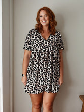 Load image into Gallery viewer, Leopard Keyhole Back Babydoll Dress
