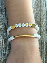 Load image into Gallery viewer, Heishi Bracelet Set "Faith" White
