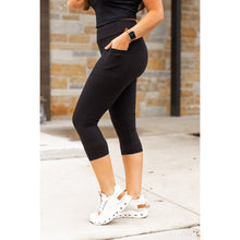 Load image into Gallery viewer, Ready to Ship | Black CAPRI with POCKETS  - Luxe Leggings by Julia Rose®
