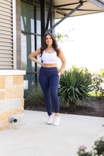 Load image into Gallery viewer, Julia Rose The Riley navy 7/8 ankle length leggings with pockets, high-waisted women’s leggings
