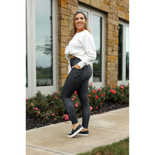 Load image into Gallery viewer, PreOrder | Black Leopard Luxe Leggings
