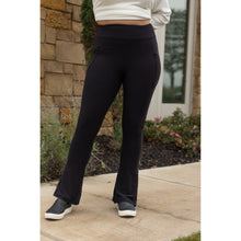Load image into Gallery viewer, PreOrder | Black Flare Leggings WITH POCKETS - Luxe Leggings by Julia Rose®
