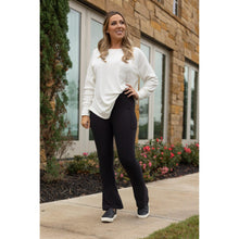 Load image into Gallery viewer, PreOrder | Black Flare Leggings WITH POCKETS - Luxe Leggings by Julia Rose®
