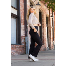 Load image into Gallery viewer, Ready to Ship | The Liz - Crossover 30"  Bootcut Leggings with Pockets
