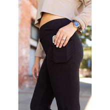 Load image into Gallery viewer, Ready to Ship | The Liz - Crossover 30"  Bootcut Leggings with Pockets
