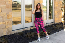 Load image into Gallery viewer, Ready to Ship | Pink and Black Tie Dye CAPRI with POCKETS  - Luxe Leggings by Julia Rose®
