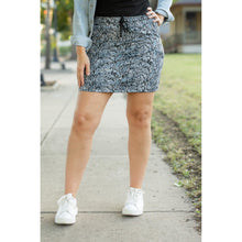 Load image into Gallery viewer, Julia Rose Sydney Snakeskin Jogger Skirt women’s boutique midi skirt front view, Woman wearing Julia Rose Sydney jogger style snakeskin skirt

