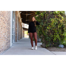 Load image into Gallery viewer, Julia Rose houndstooth full-length leggings, Women wearing houndstooth leggings high waisted
