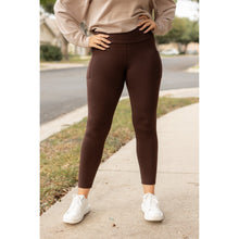 Load image into Gallery viewer, PreOrder  | The Belle - Brown FLEECE Full Length Leggings with Pockets*
