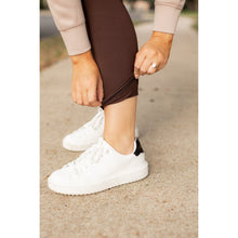 Load image into Gallery viewer, PreOrder  | The Belle - Brown FLEECE Full Length Leggings with Pockets*
