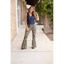 Load image into Gallery viewer, Ready to Ship | The Francesca Leopard Super Flare Leggings
