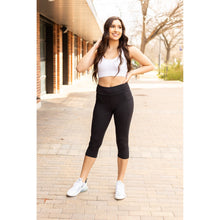 Load image into Gallery viewer, Julia Rose Sleek Pocket Collection capri leggings with pockets high-waisted women’s leggings
