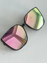 Load image into Gallery viewer, Cleo Cat Eye Sunglasses &quot;Pink&quot;
