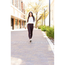 Load image into Gallery viewer, PreOrder  | The Belle - Brown FLEECE Full Length Leggings with Pockets*
