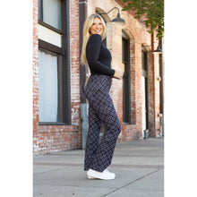 Load image into Gallery viewer, *Ready to Ship | The Jennifer 30" Plaid Bootcut Leggings
