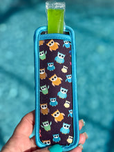 Load image into Gallery viewer, Neoprene Popsicle Holder "Owl"

