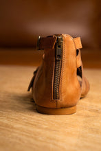 Load image into Gallery viewer, Blair Sandals in Tan
