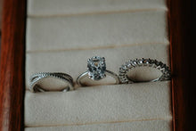 Load image into Gallery viewer, Bette Oval Cut 3PC Ring Set

