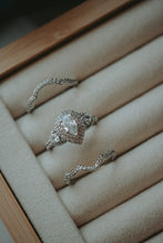 Load image into Gallery viewer, Delicate Arc 2Pc Silver Ring Set
