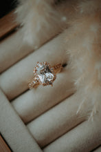 Load image into Gallery viewer, Pure Glow Champagne Gold Ring
