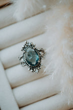 Load image into Gallery viewer, Silent Bloom Vintage Silver Ring
