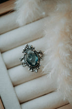 Load image into Gallery viewer, Silent Bloom Vintage Silver Ring
