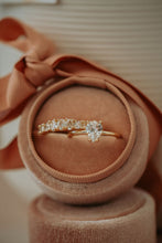 Load image into Gallery viewer, Cecily 2PC Gold Ring Set
