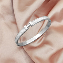 Load image into Gallery viewer, Honey Bangle
