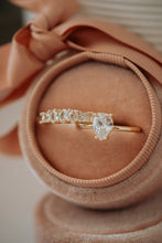 Load image into Gallery viewer, Cecily 2PC Gold Ring Set
