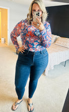 Load image into Gallery viewer, Floral Print Mesh Top
