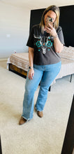 Load image into Gallery viewer, Steer Skull Puff Ink Graphic Top
