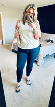 Load image into Gallery viewer, Floral Sleeve Blouse
