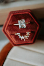 Load image into Gallery viewer, Gigi 2PC Champagne Rose Gold Ring Set
