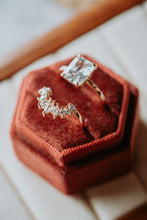 Load image into Gallery viewer, Gigi 2PC Champagne Rose Gold Ring Set
