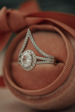Load image into Gallery viewer, Arden Oval Cut Silver Ring
