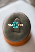 Load image into Gallery viewer, Ira Emerald Crystal Gold Ring
