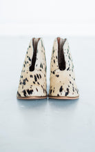 Load image into Gallery viewer, Naughty Monkey All Roads Bootie in Black and White - Rural Haze
