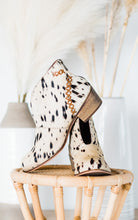 Load image into Gallery viewer, Naughty Monkey All Roads Bootie in Black and White - Rural Haze
