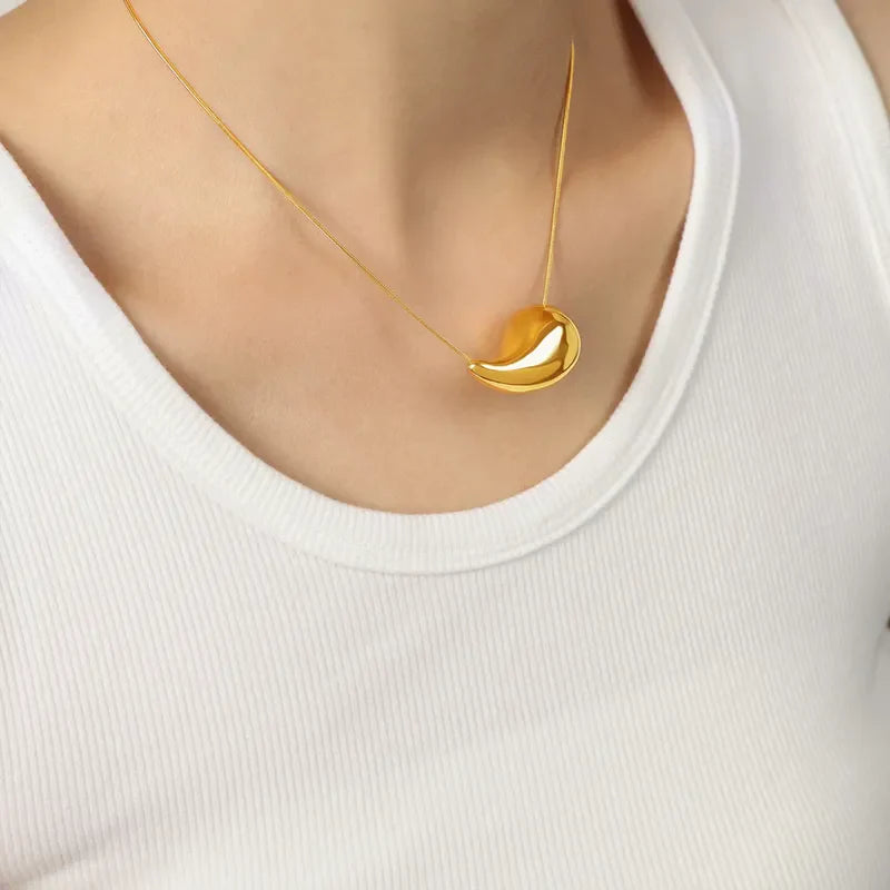 Amie Droplet Necklace