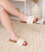 Load image into Gallery viewer, Beatty Sandals in White
