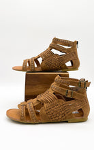 Load image into Gallery viewer, Bed and Breakfast Sandals in Tan
