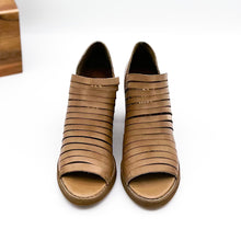 Load image into Gallery viewer, Blind Date Heeled Sandal in Tan
