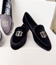 Load image into Gallery viewer, Butterfly Velvet Flats in Black
