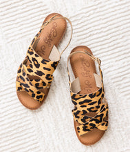 Load image into Gallery viewer, Cup of Tea Sandals in Leopard
